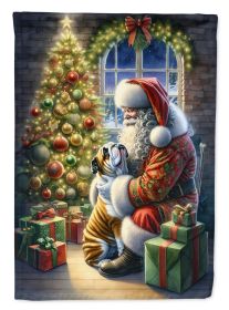 English Bulldog and Santa Claus Garden Flag Mailbox Flag Decorative Yard Flag Banner Outside Patio Artwork Yard Flower Beds, Garden Size, Multicolor